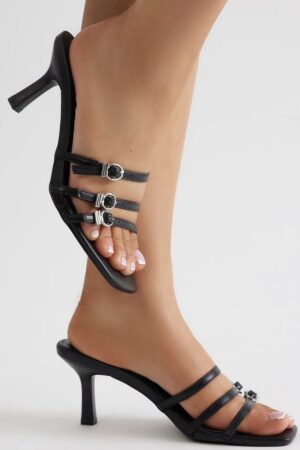 FASHIONOVA Zenon Buckle Mules