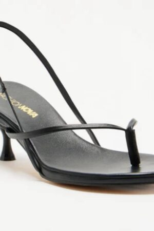 FASHIONOVA Looking Fab Kitten Heels - Black